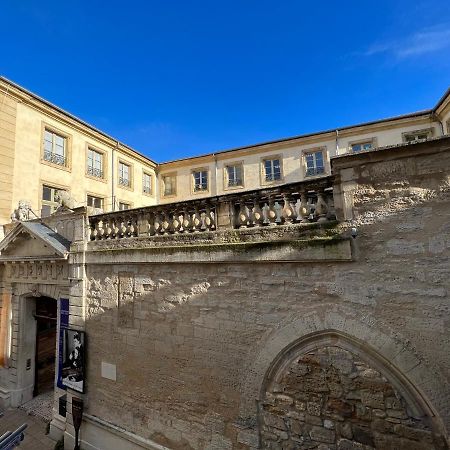 דירות אביניון La Cachette De L'Horloge - Ac Clim - Wifi - 100M Palais Des Papes מראה חיצוני תמונה